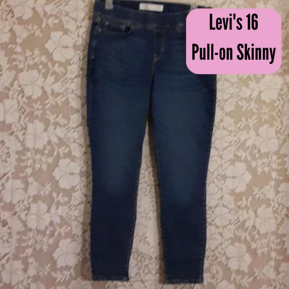 Levi's Pull-On Skinny Jeans